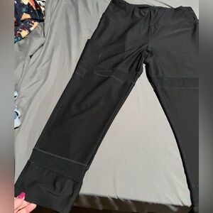 Athletic Capri Leggings